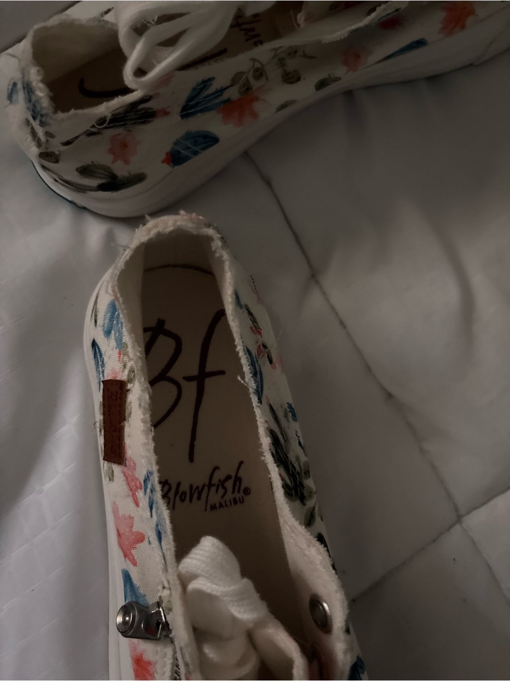 Blowfish White Canvas Floral & Cactus Lace-Up Sneakers - Picture 6 of 8